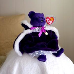 Retired Ty Beanie Baby Princess Diana Bear w Royal Purple Cape,  Fancy Dress Hat